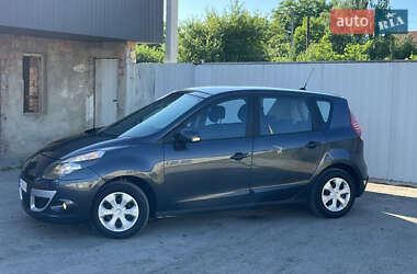 Минивэн Renault Scenic 2009 в 