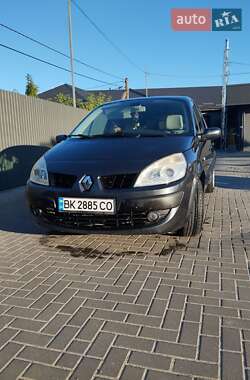 Минивэн Renault Scenic 2006 в Сарнах