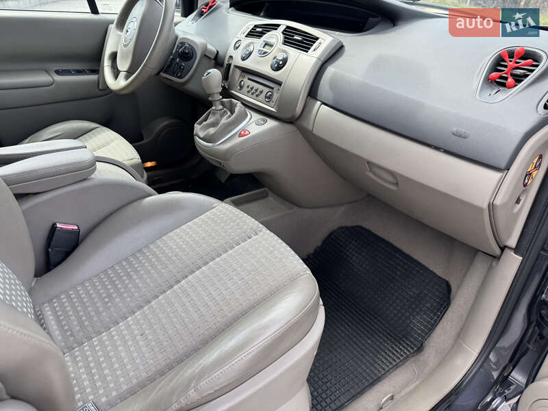 Минивэн Renault Scenic 2005 в Староконстантинове фото 20 Минивэн Renault Scenic 2005 в Староконстантинове
