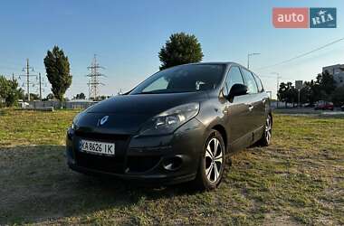 Минивэн Renault Scenic 2011 в Киеве
