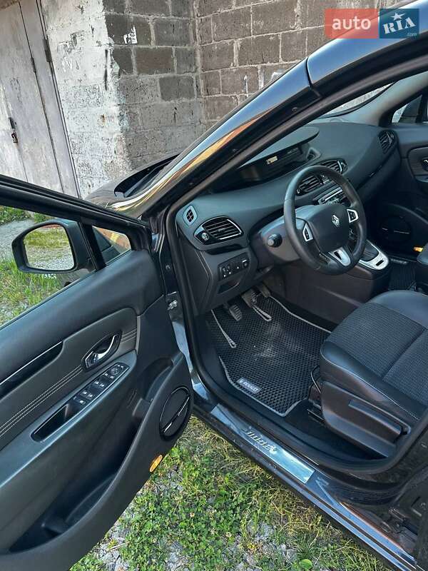 Минивэн Renault Scenic 2011 в Киеве