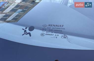 Минивэн Renault Scenic 2010 в 