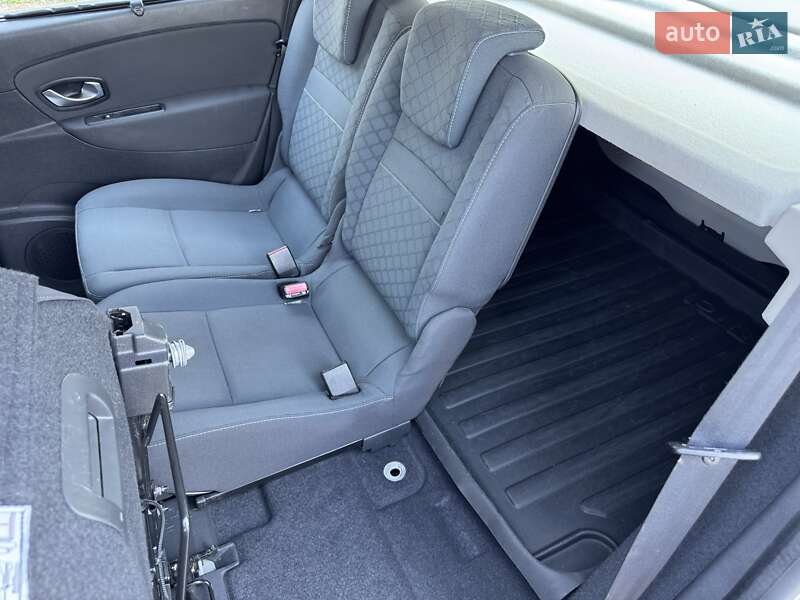 Минивэн Renault Scenic 2010 в Сумах