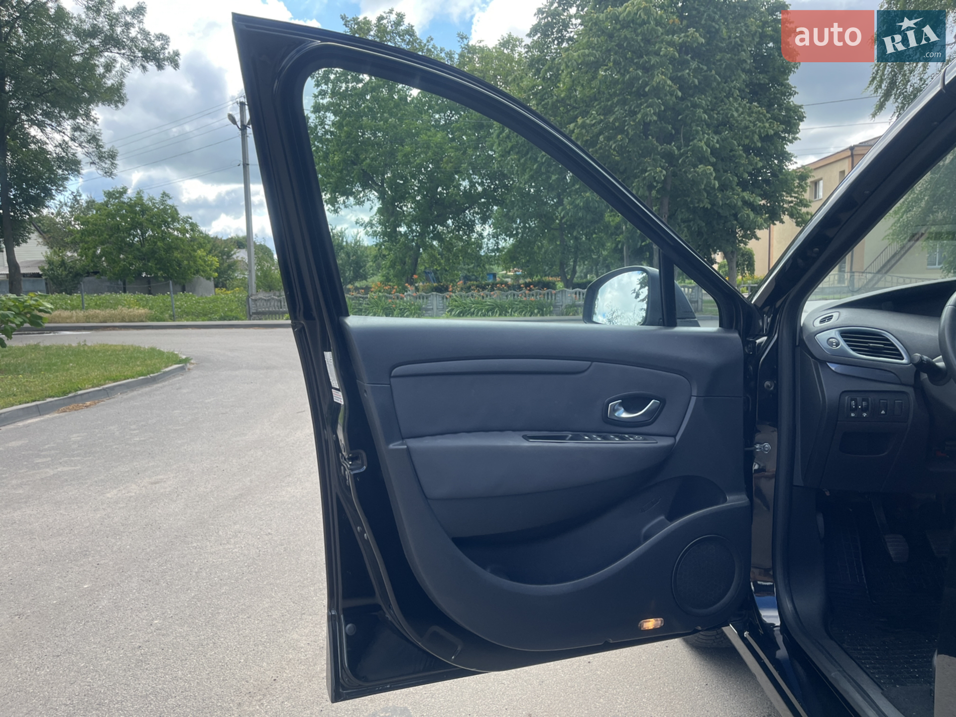 2011 Renault Scenic - мініатюра 30