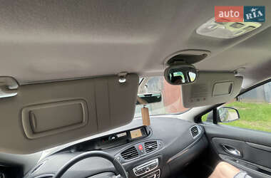 Минивэн Renault Scenic 2011 в 
