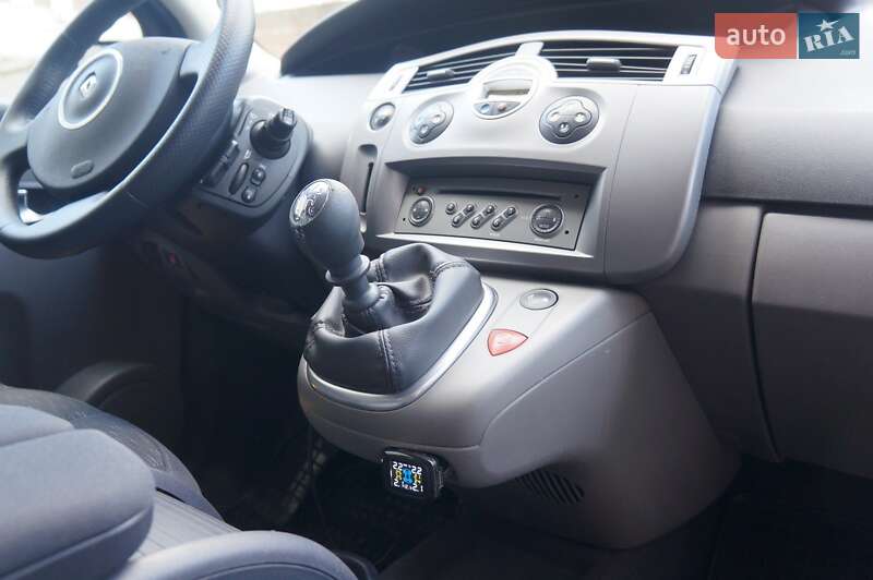 Минивэн Renault Scenic 2007 в Харькове