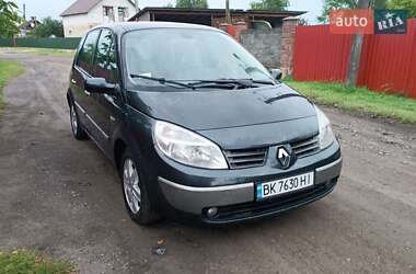 Минивэн Renault Scenic 2004 в Сарнах