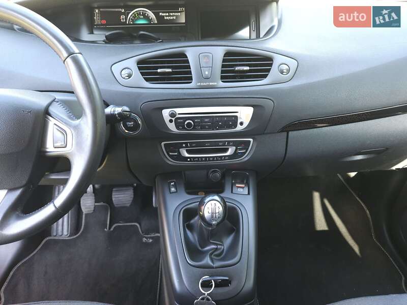 Минивэн Renault Scenic 2012 в Павлограде