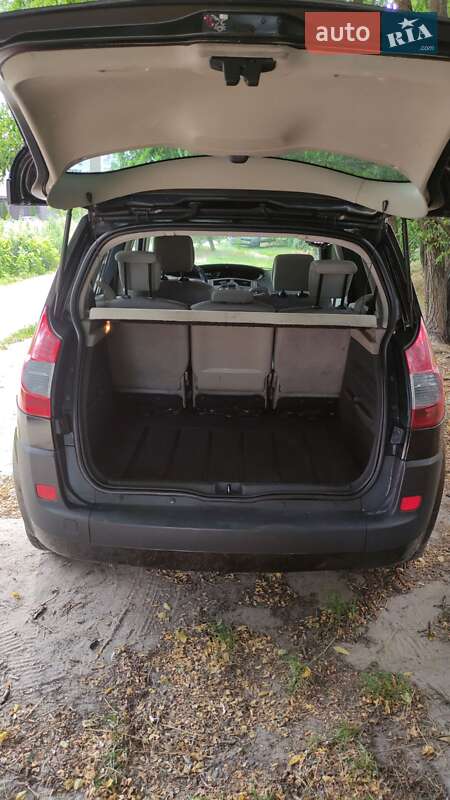 Минивэн Renault Scenic 2007 в Буче