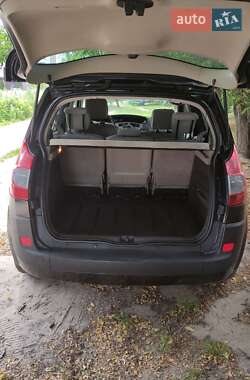 Минивэн Renault Scenic 2007 в 