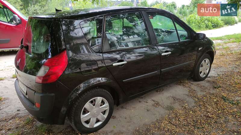 Минивэн Renault Scenic 2007 в Буче