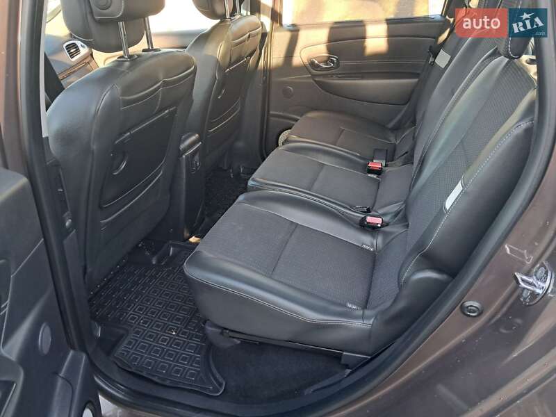 Мінівен Renault Scenic 2012 в Дрогобичі