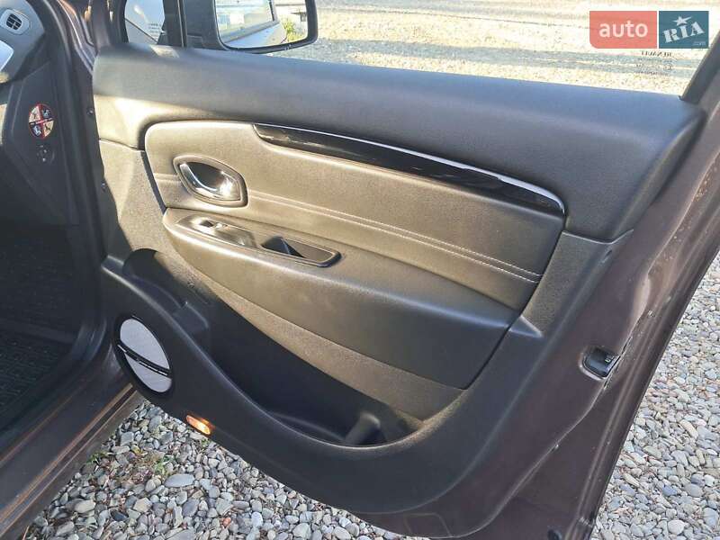 Мінівен Renault Scenic 2012 в Дрогобичі