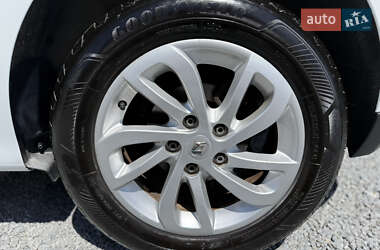 Мінівен Renault Scenic 2012 в 