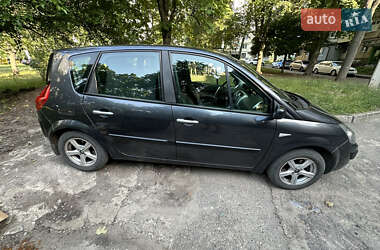 Минивэн Renault Scenic 2009 в 