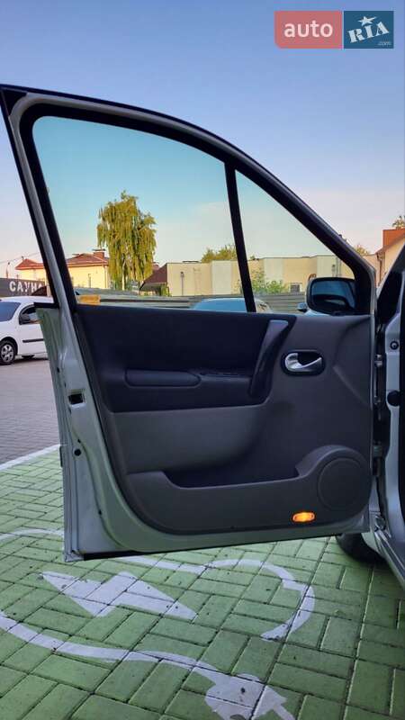 Минивэн Renault Scenic 2006 в Черкассах