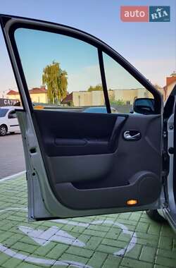 Мінівен Renault Scenic 2006 в 
