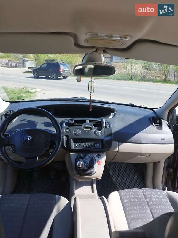 Минивэн Renault Scenic 2003 в Черновцах