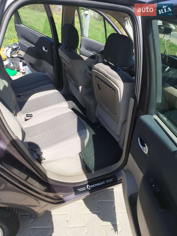 Минивэн Renault Scenic 2003 в Черновцах
