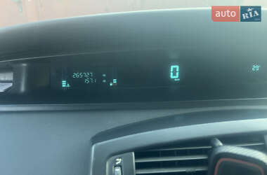 Минивэн Renault Scenic 2004 в 
