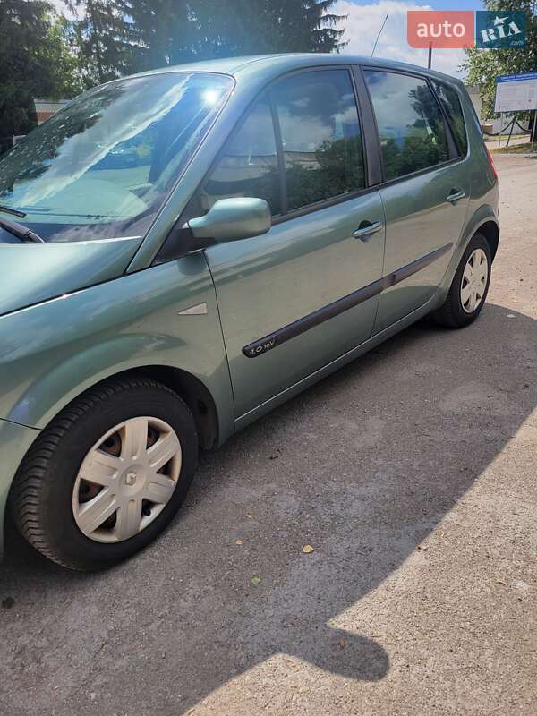 Минивэн Renault Scenic 2005 в Збараже