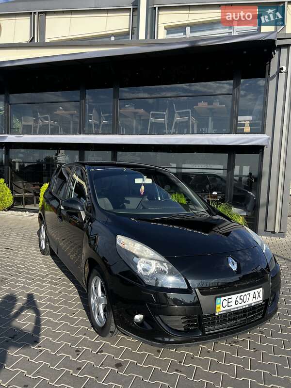 Мінівен Renault Scenic 2011 в 