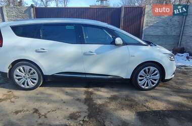 Минивэн Renault Scenic 2017 в 