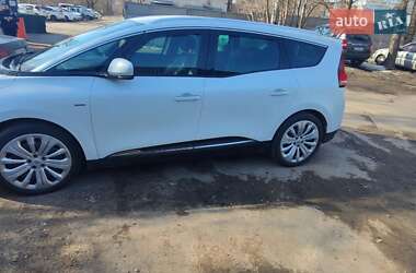 Минивэн Renault Scenic 2017 в 