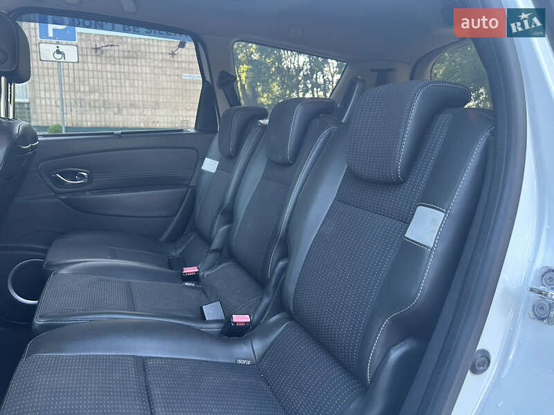 Минивэн Renault Scenic 2011 в Николаеве