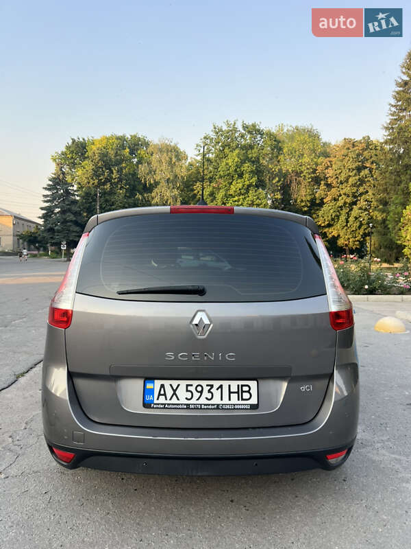 Минивэн Renault Scenic 2014 в Краснограде