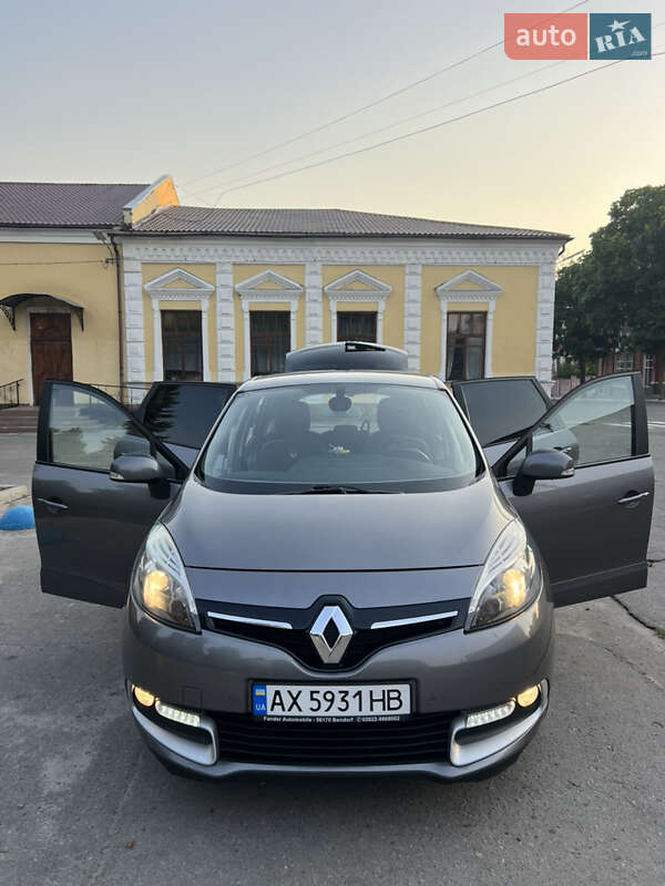 Минивэн Renault Scenic 2014 в Краснограде