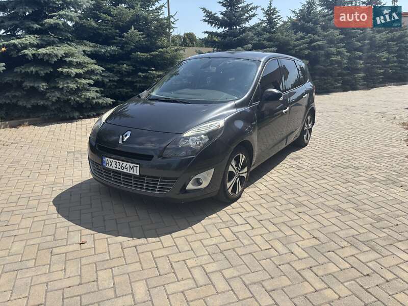Renault Scenic 2011
