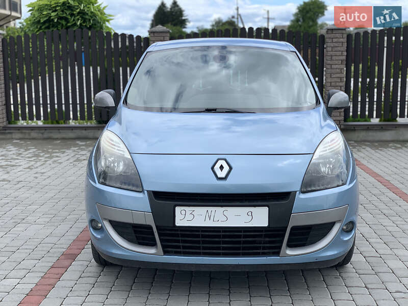 Минивэн Renault Scenic 2010 в Староконстантинове