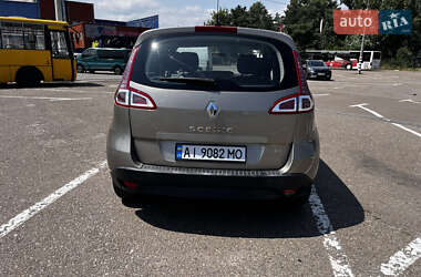 Минивэн Renault Scenic 2011 в 