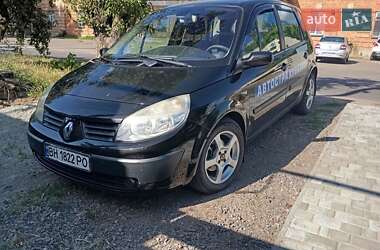 Минивэн Renault Scenic 2004 в 