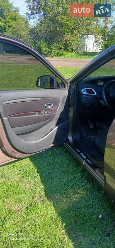 Минивэн Renault Scenic 2010 в Валках