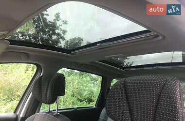 Минивэн Renault Scenic 2010 в 