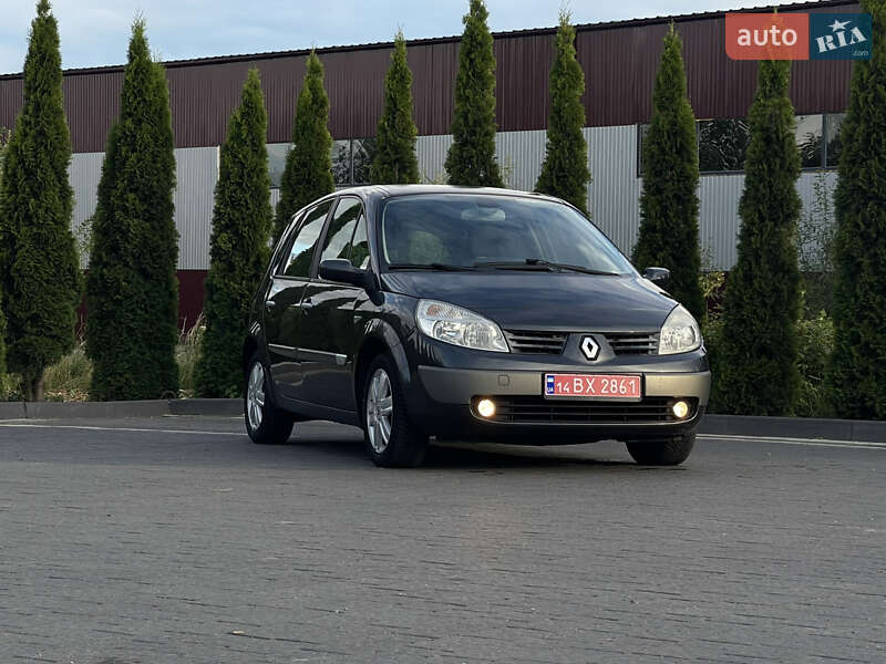 Минивэн Renault Scenic 2005 в 