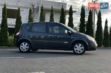 Минивэн Renault Scenic 2005 в 