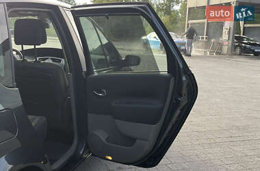 Минивэн Renault Scenic 2005 в 