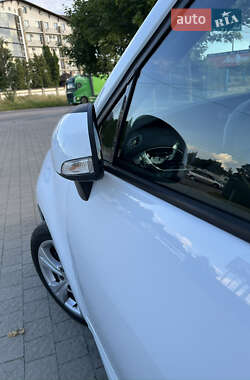 Минивэн Renault Scenic 2011 в 