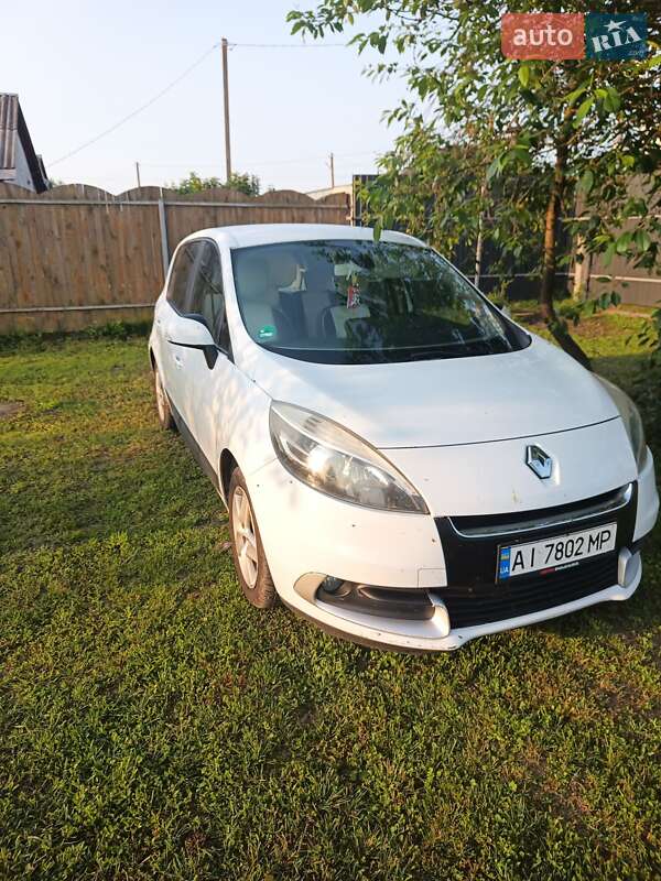 Мінівен Renault Scenic 2012 в 