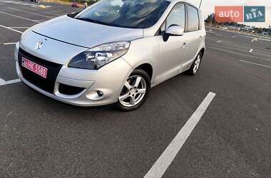 Минивэн Renault Scenic 2011 в Киеве