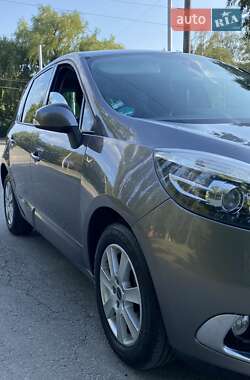 Мінівен Renault Scenic 2012 в 