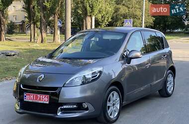 Мінівен Renault Scenic 2012 в 