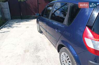 Минивэн Renault Scenic 2005 в 