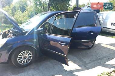 Минивэн Renault Scenic 2005 в 