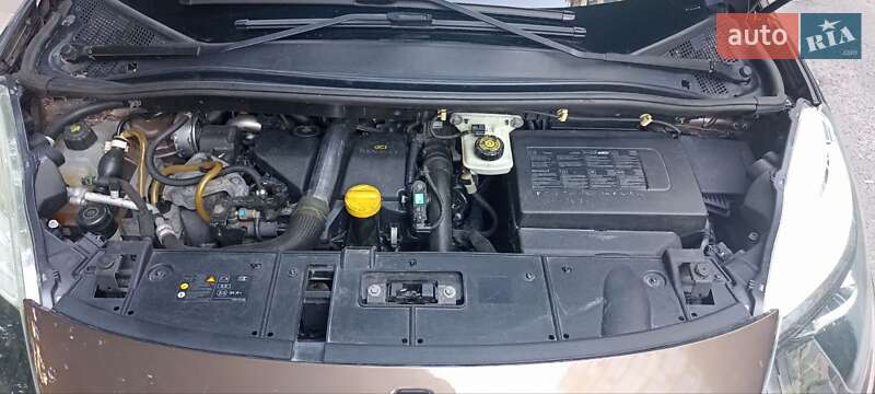 Минивэн Renault Scenic 2011 в Вишневом