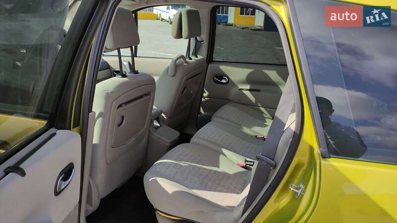 Минивэн Renault Scenic 2004 в Житомире