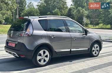Минивэн Renault Scenic 2013 в 